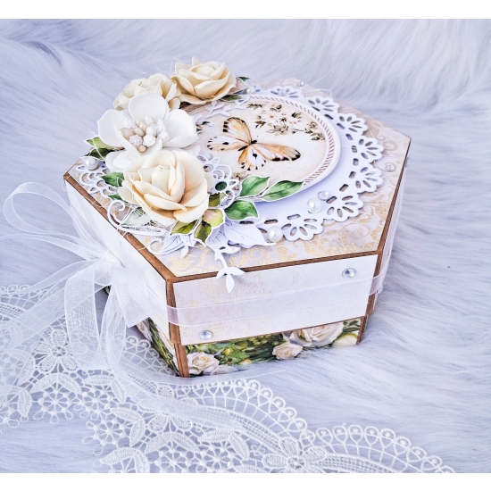 Box prezentowy- pudełko ręcznie zdobione na Dzień Babci i Dzień Dziadka 002